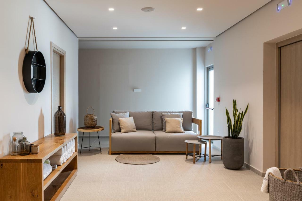 Messinian Icon Hotel & Suites Каламата Екстериор снимка