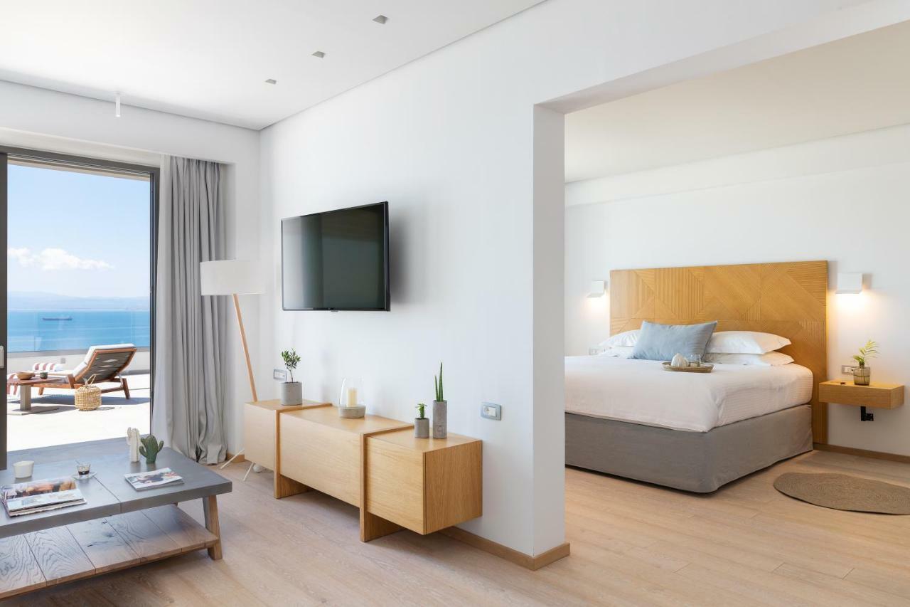 Messinian Icon Hotel & Suites Каламата Екстериор снимка